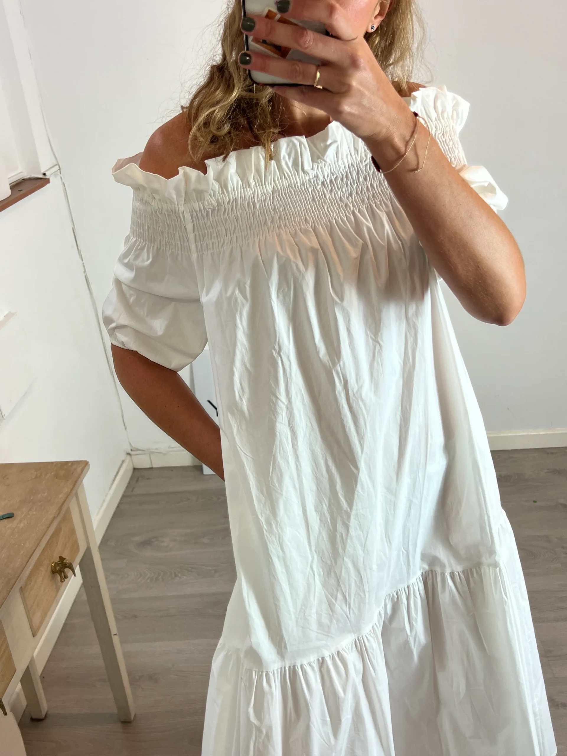IRIS. Vestido largo blanco detalle nido de abeja. T M