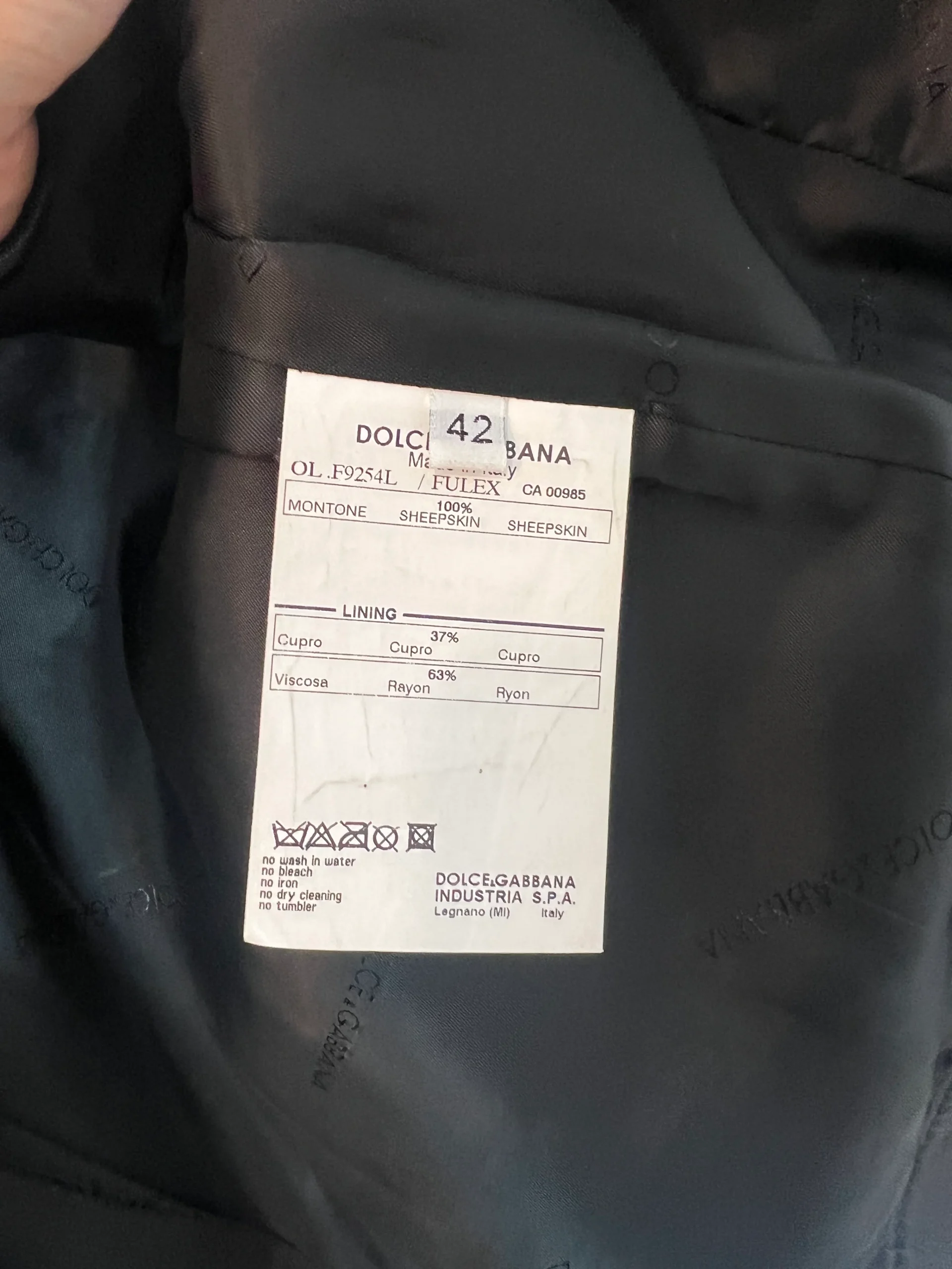 DOLCE & GABBANA. Chaqueta piel negra.. T 42 (38) - Imagen 8
